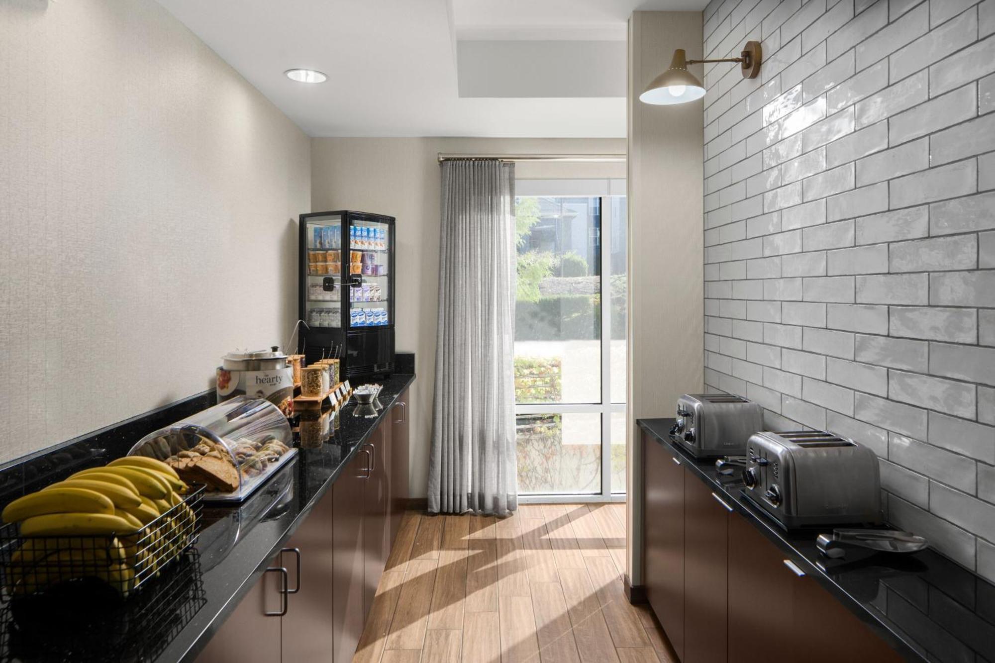 Fairfield Inn & Suites Portland West Бивертон Экстерьер фото