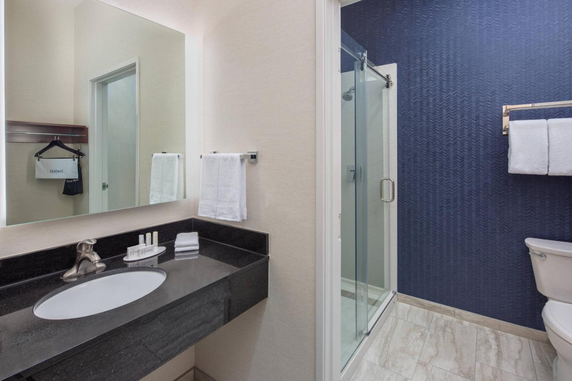 Fairfield Inn & Suites Portland West Бивертон Экстерьер фото