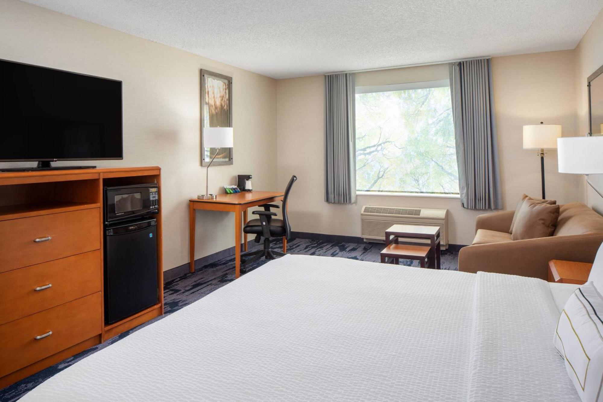Fairfield Inn & Suites Portland West Бивертон Экстерьер фото