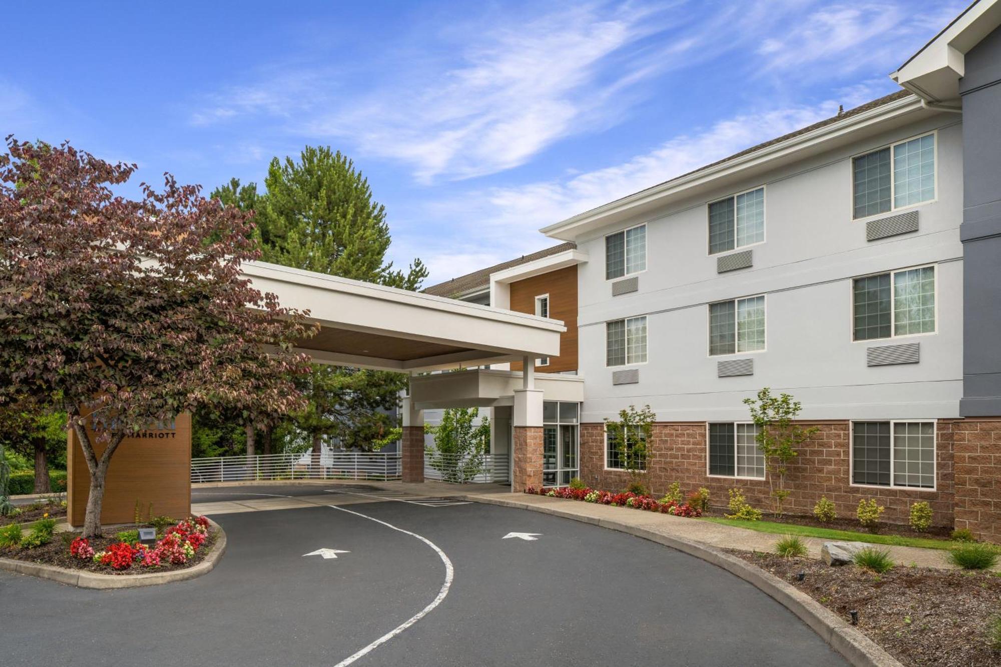 Fairfield Inn & Suites Portland West Бивертон Экстерьер фото